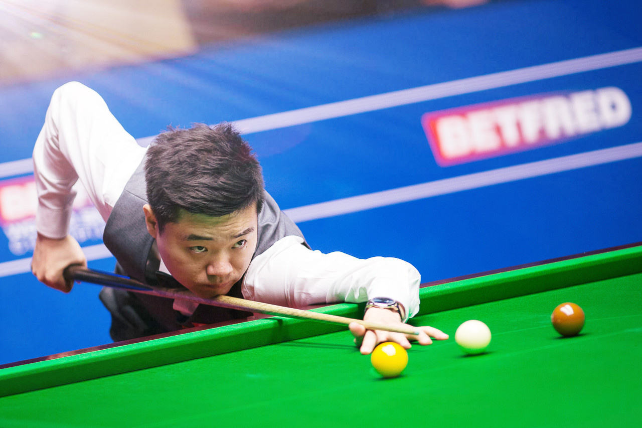 面深化合作 面深化合作