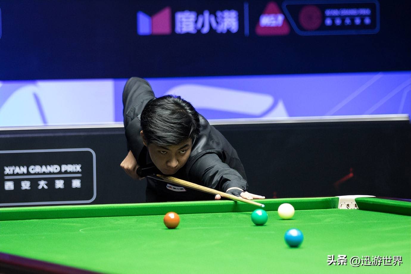 班牙人闯入 班牙人闯入