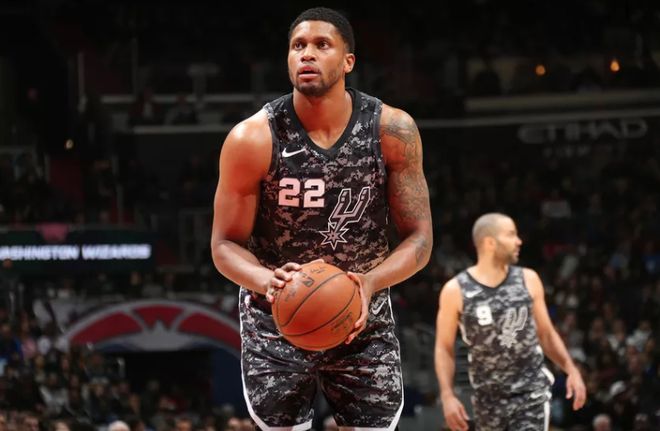 现得淋漓尽 现得淋漓尽