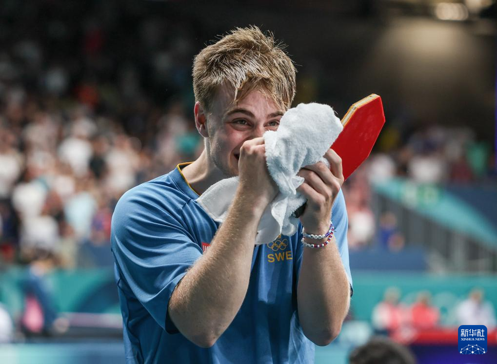 有关他们大 有关他们大