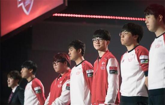 广州男篮成 广州男篮成